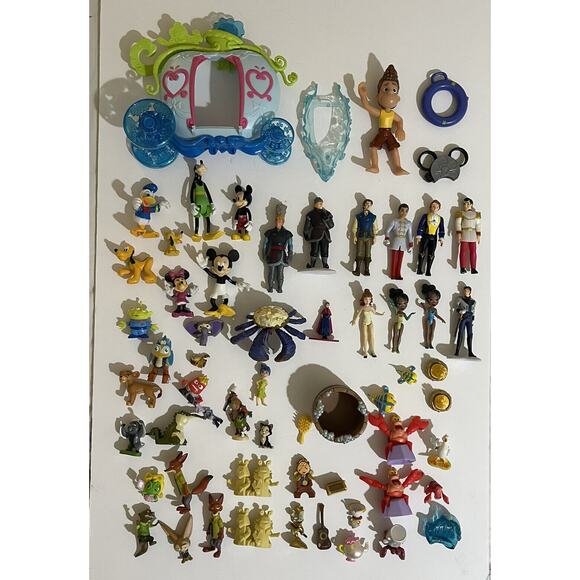 Lot Of 60 + Disney PVC Characters Mini Figures Princess Mickey Pixar Toys +++